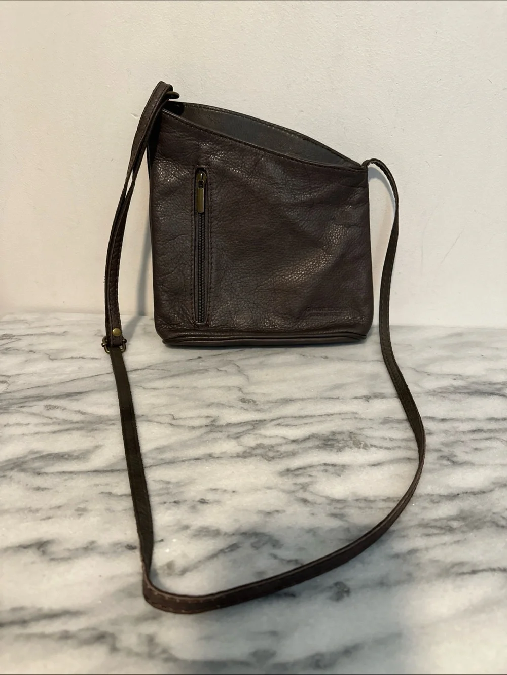 Men's Dark Brown Leather Messenger Crossbody Bag - Slim Everyday Carry